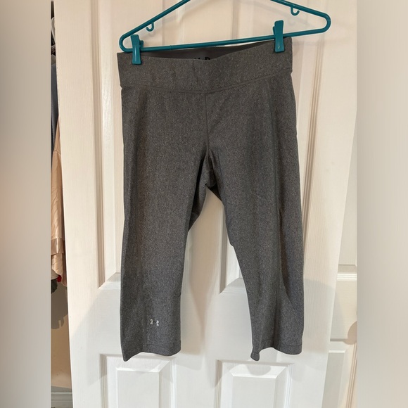 Under Armour Pants - Under armour cropped leggings